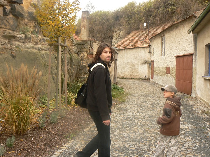 img00009.jpg