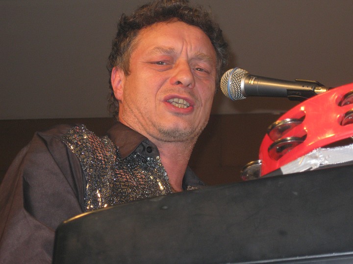 img00026.jpg