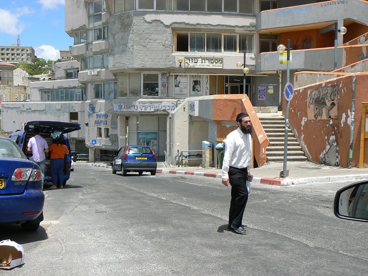 img00210.jpg