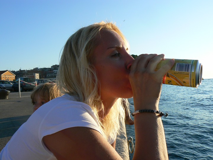 img00128.jpg