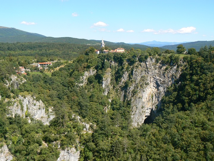 img00153.jpg