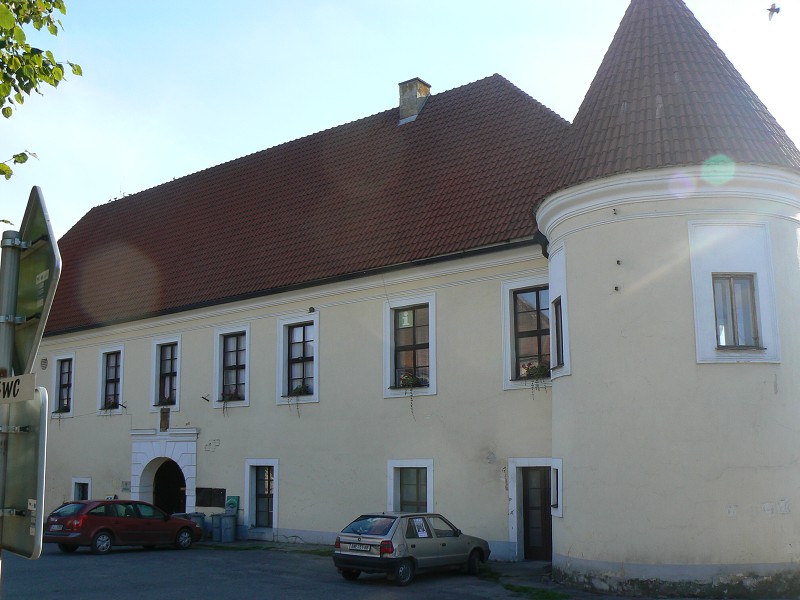 img00108.jpg