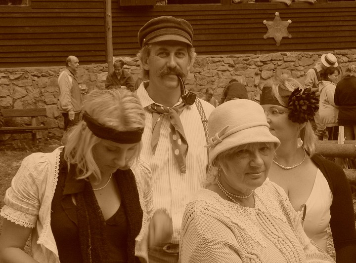 img00009.jpg